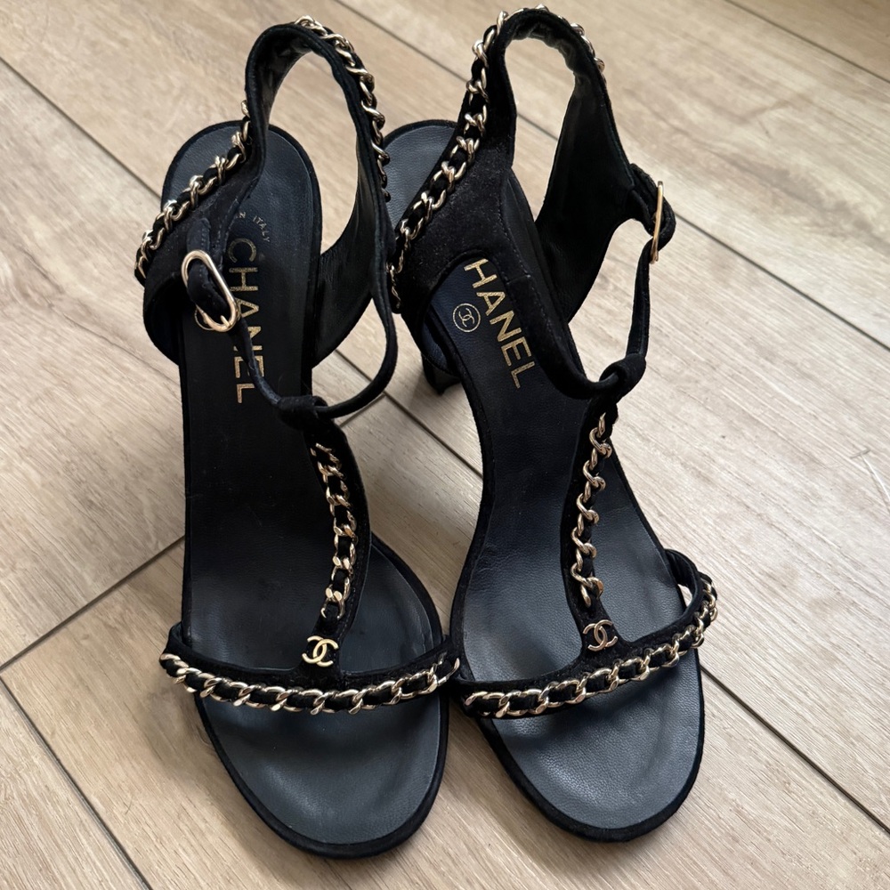 Timeless Chanel Black Suede 4.5’ Heel Sandals with Golden Chain 39.5
